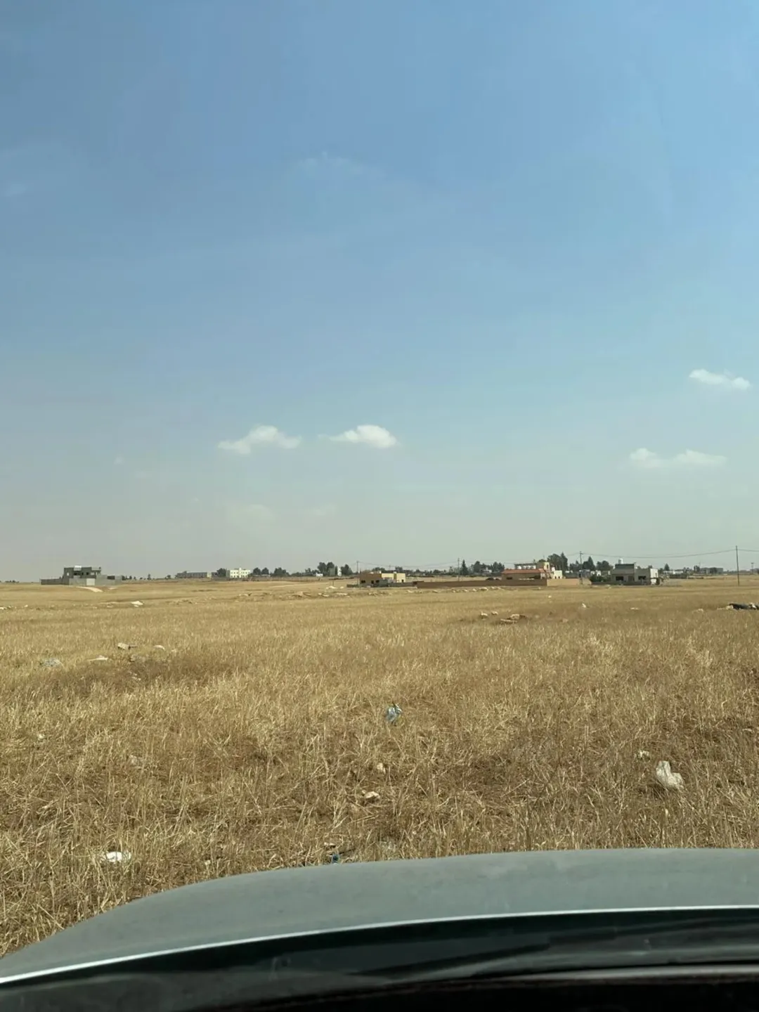 للبيع قطعة أرض مميزة في حوض الحجره خلف المتصرفيه
