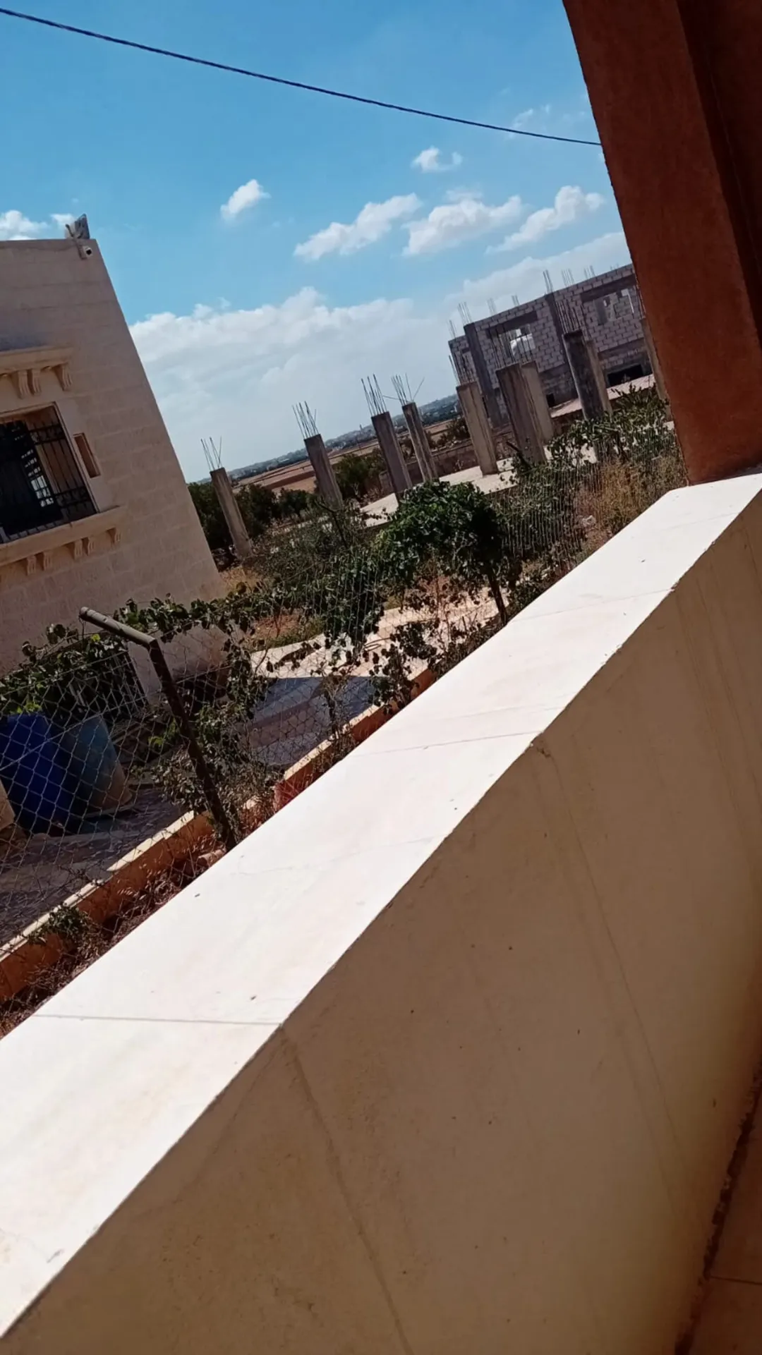 قطعة أرض للبيع دفعة واحدة أو على أقساط