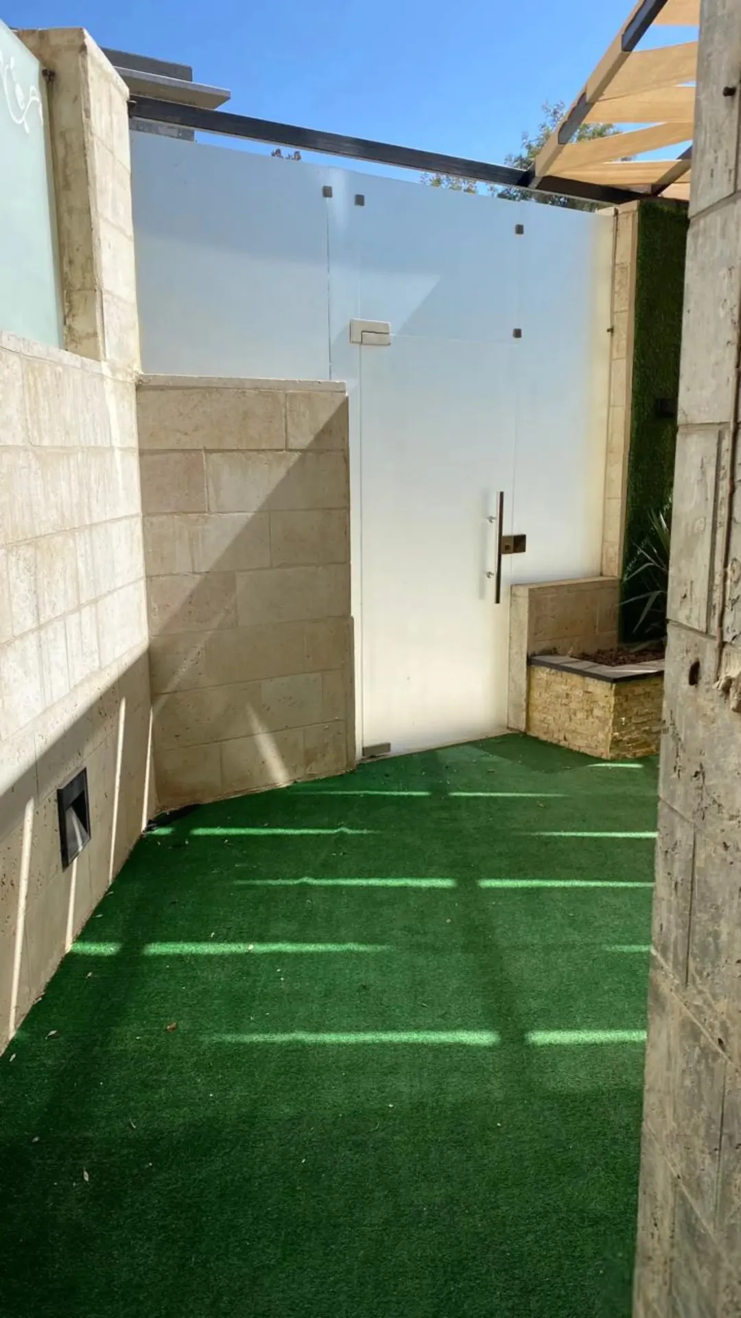 شقة للايجار في حي عبدون واحة هادئة | ID 738120