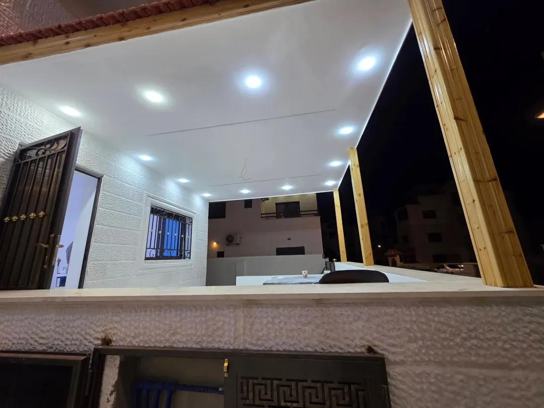 للبيع شقه بناء جديد لم تسكن ارضيه فاخره سوبر ديلوكس