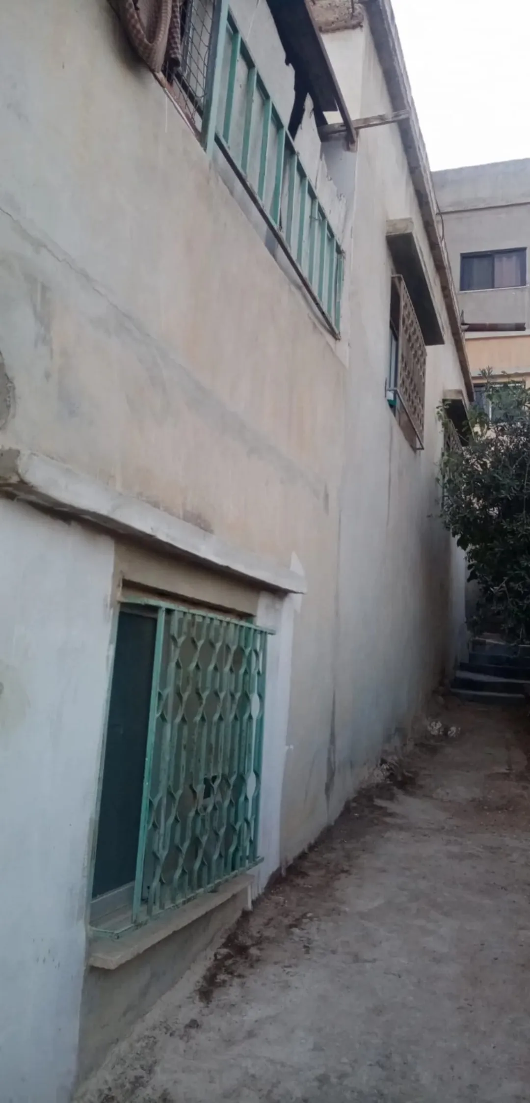 منزل طابقين للبيع في الرصيفة – حي الرشيد