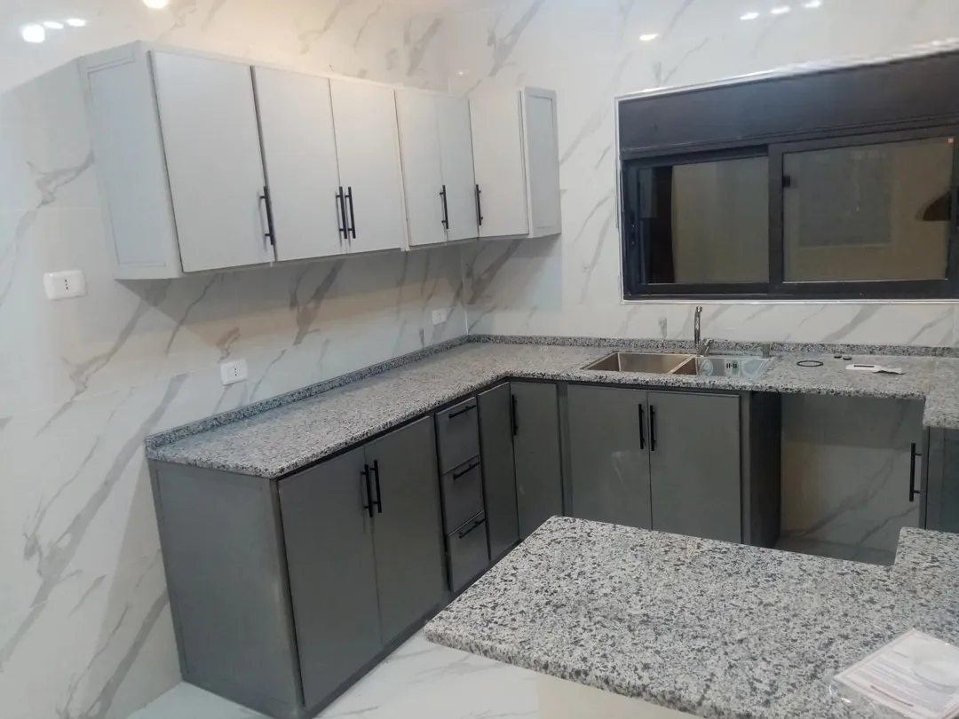 Independent two-storey house