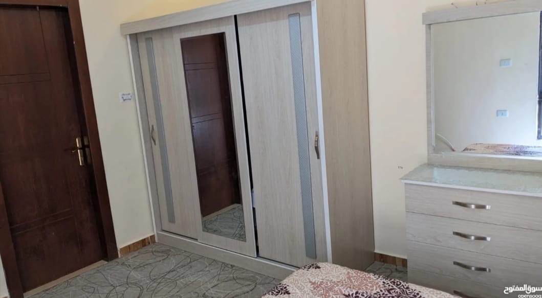شقق مفروشة جاهزة للسكن يومي في أم-زويتينه
