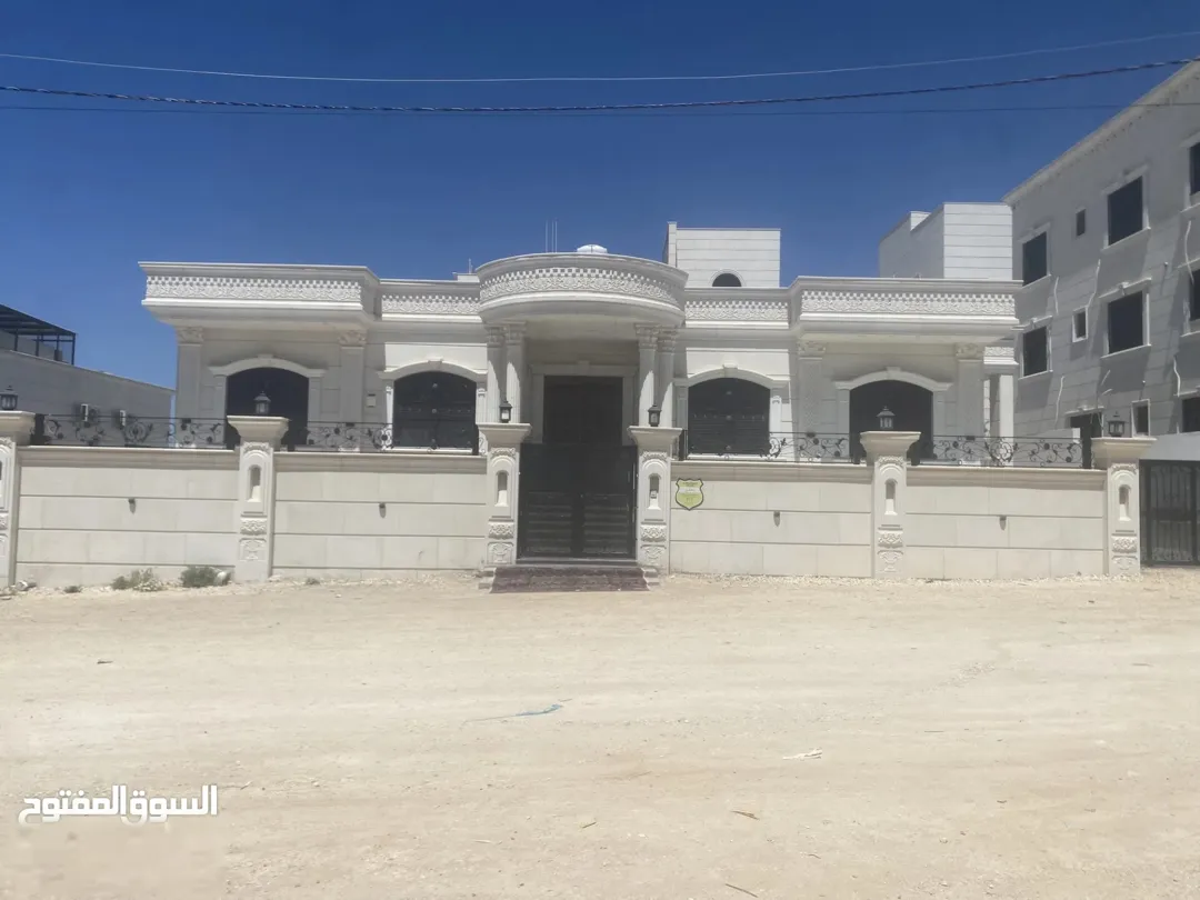 منزل فاخر للبيع في اليادودة – عمان