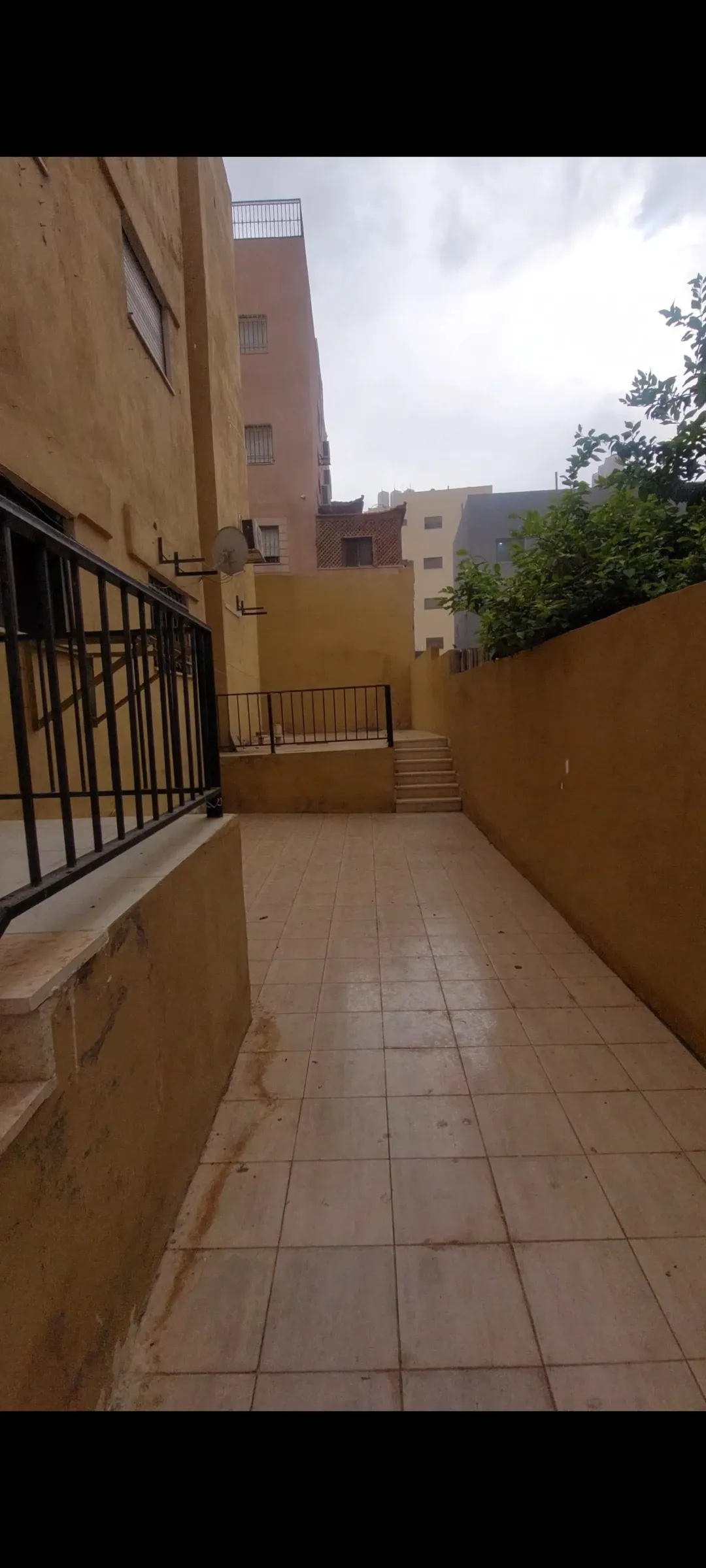 شقة طابق أرضي مميزة للبيع في التاسعة الجمعيات