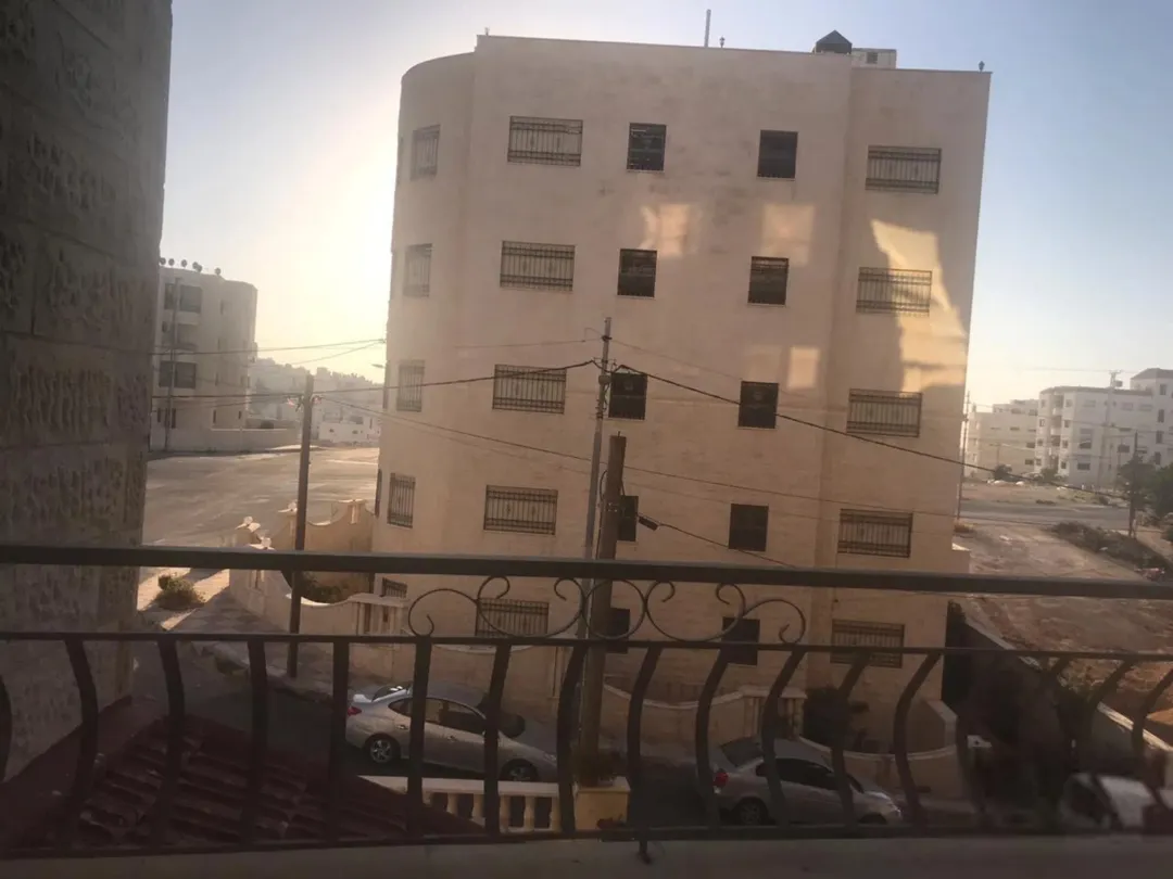 شقة فاخرة للبيع في شفا بدران خلف الأكاديمية البحرية