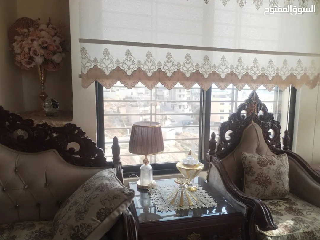 شقة طابقية مفروشة مميزة منطقة اسكان المهندسين ربوة عبدون للايجار بإطلالات بانورامية