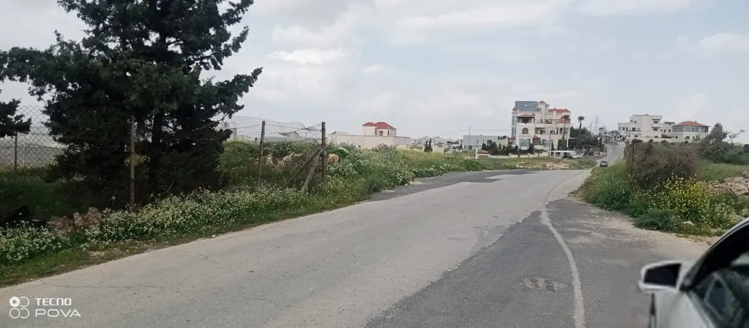 أرض للبيع في شفا بدران من أجمل القطع حي عيون الذيب