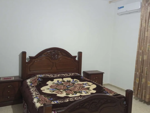 شقة مفروشة أرضية للإيجار في ضاحية الرشيد حي الروضة – عمان الاردن