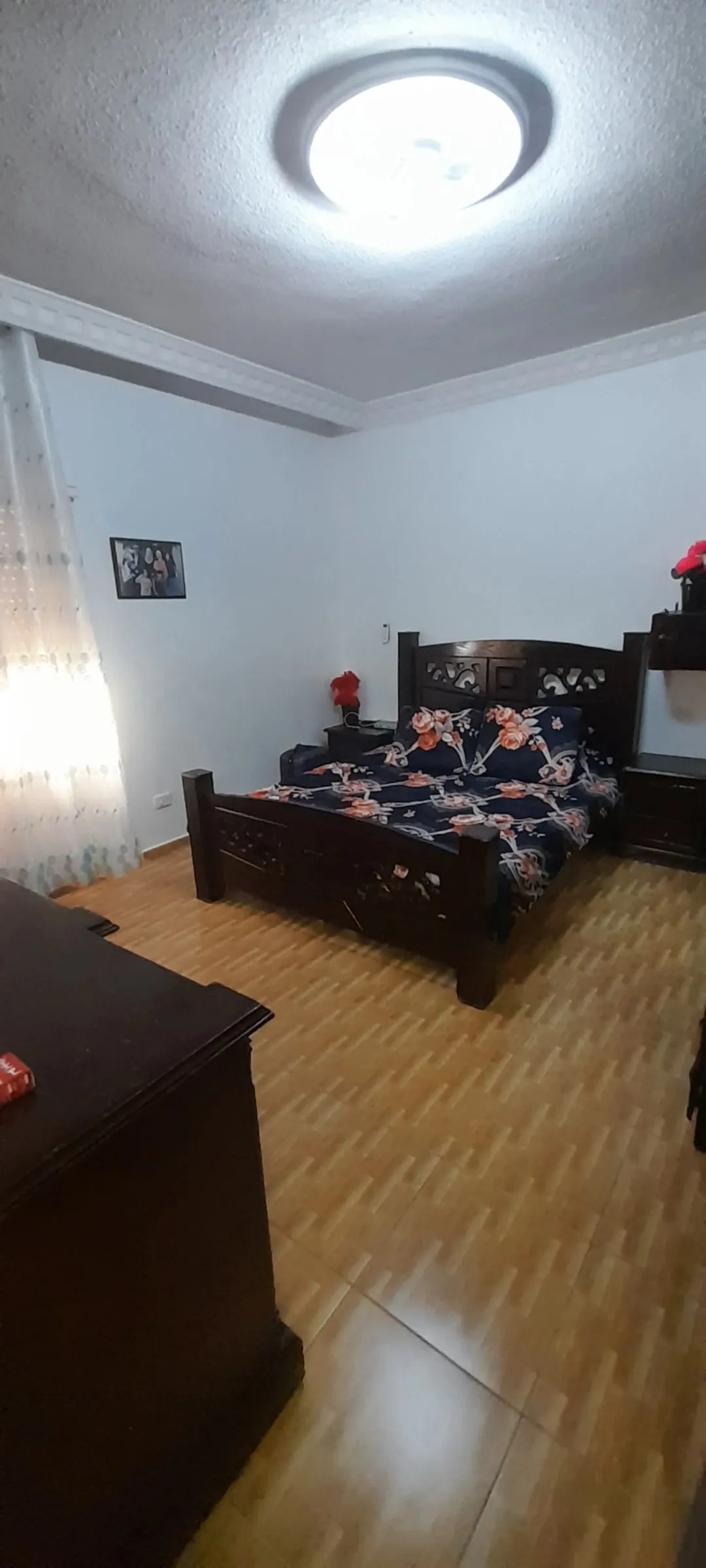 شقة سكنية أنيقة في الطابق الأول