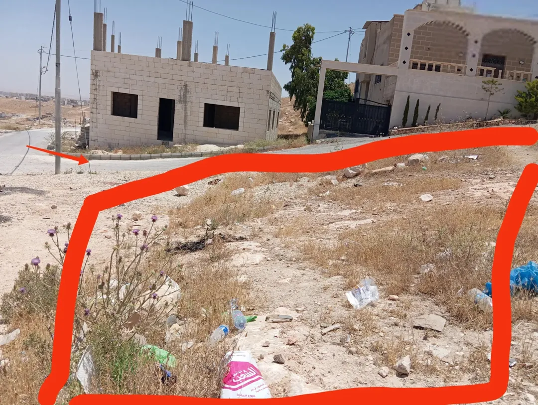 أرض سكنية للبيع في جريبا بإطلالة مميزة على شفا بدران