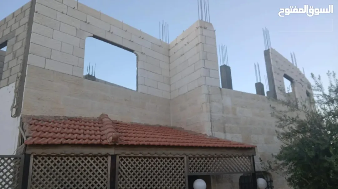 بيت للبيع….