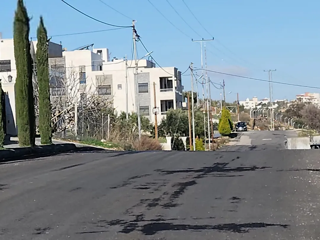 قطعة أرض مميزة في أبو نعير إطلالة بانورامية
