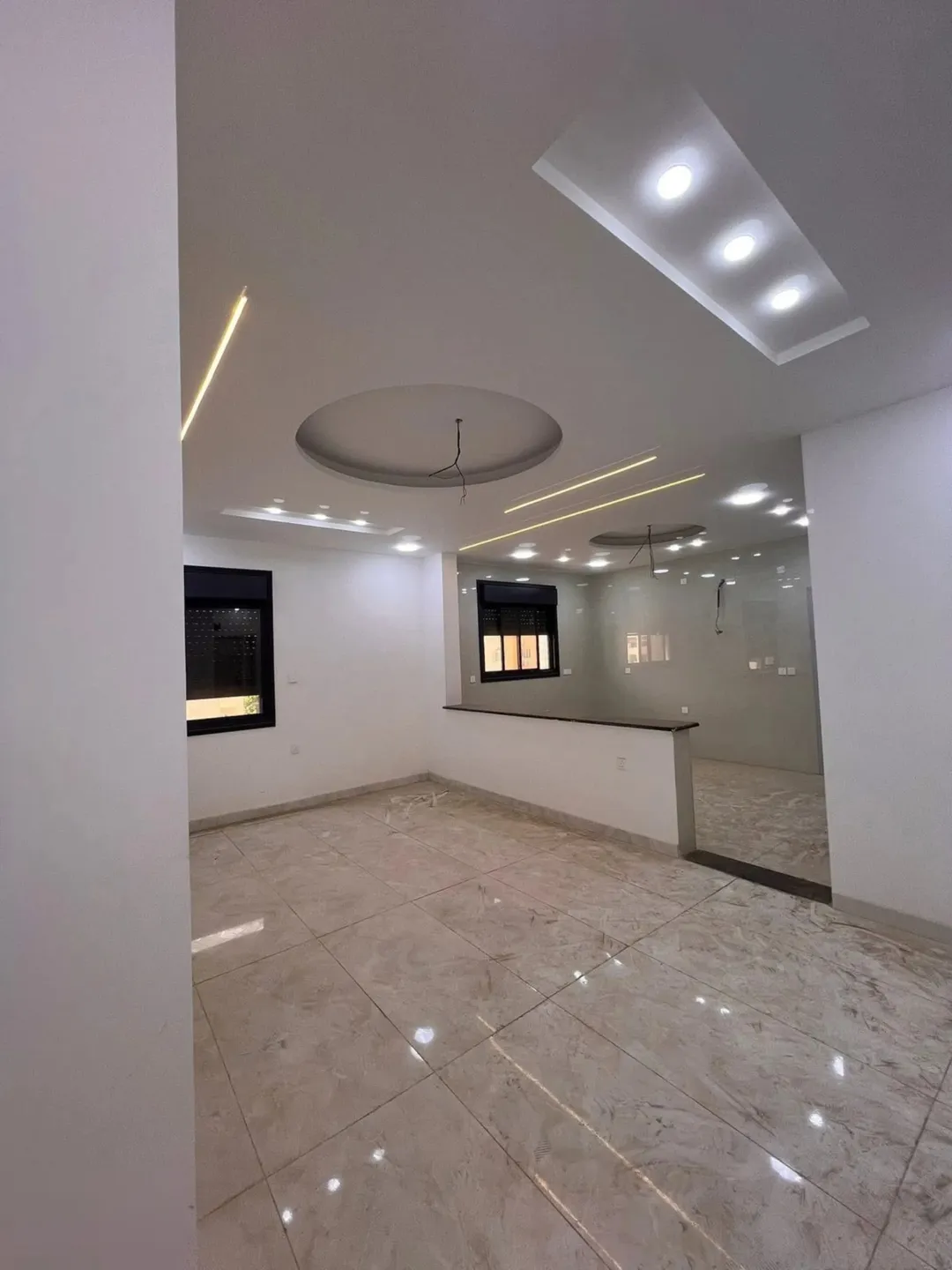شقة فاخرة للبيع في العقبة – المنطقة السكنية الثامنة