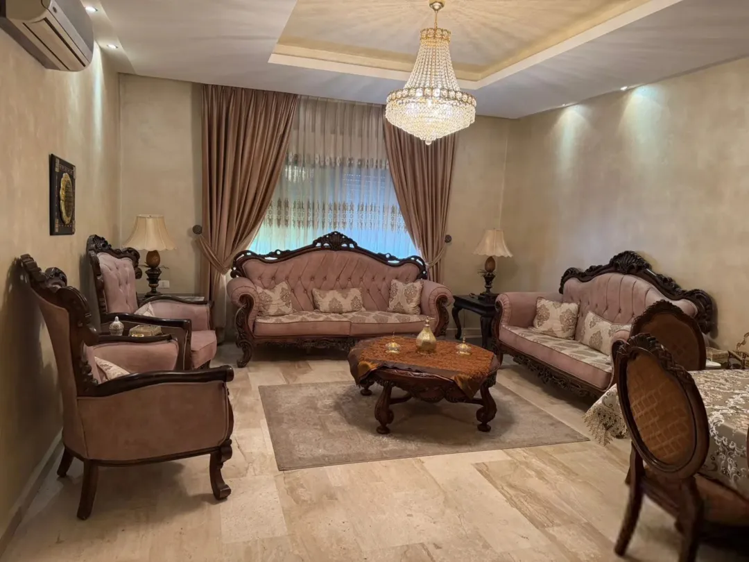 شقة للبيع في منطقة خلدا الراقية – عمان