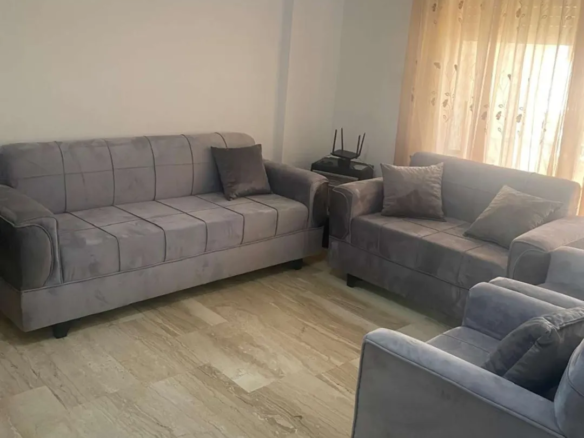 شقة مفروشة للإيجار السنوي في الكاردنز – عمان الاردن | ID 691768