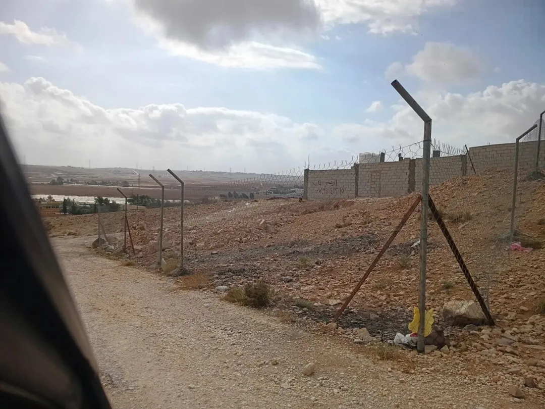 أرض سكنية للبيع في ارينبه الشرقية – جنوب عمان
