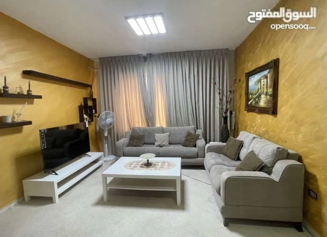 شقة فخمة مفروشة شبه فيلا مع حديقة للايجار في الشميساني – عمان الاردن | ID 697743