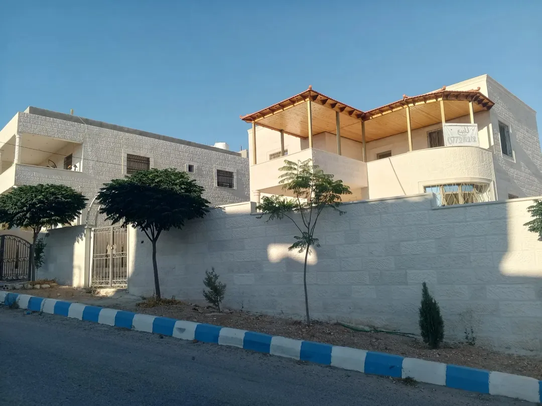 فيلا فاخرة للبيع في جرش