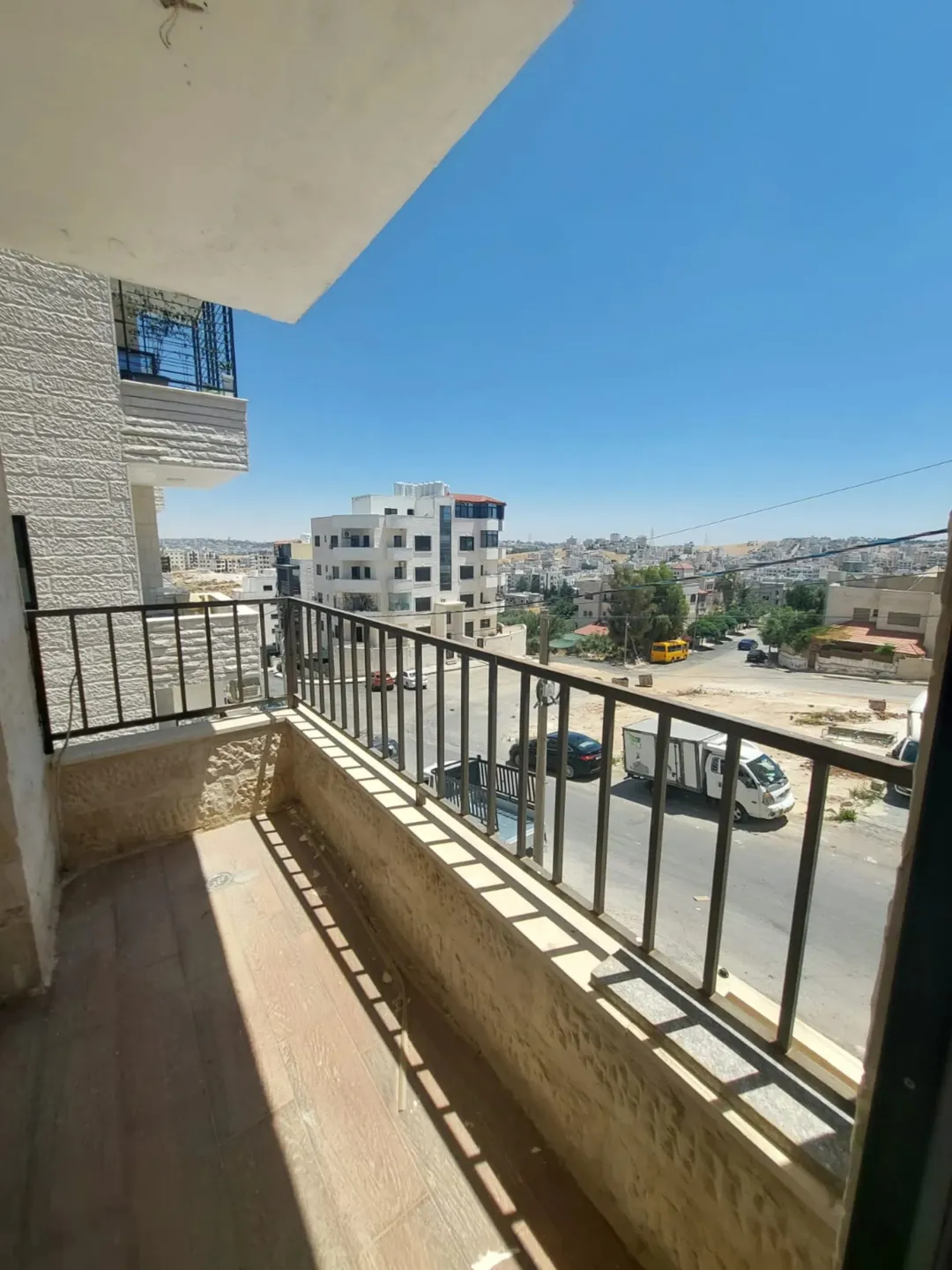 شقة للبيع في البنيات – عمان