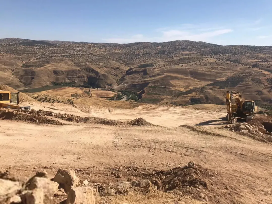 أرض للبيع مثالية لبناء الشاليهات أو الفلل