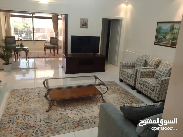 شقة مفروشة فاخرة للإيجار في أم أذينة – عمان | ID 744505