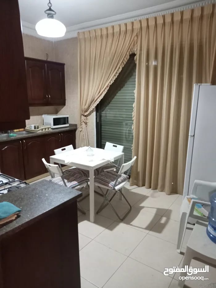 شقة مفروشة فاخرة للإيجار في أم أذينة، عمان | ID 744525