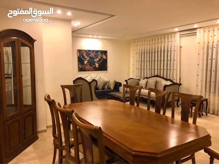 شقة مفروشة فاخرة للإيجار في أم أذينة، عمان | ID 744561
