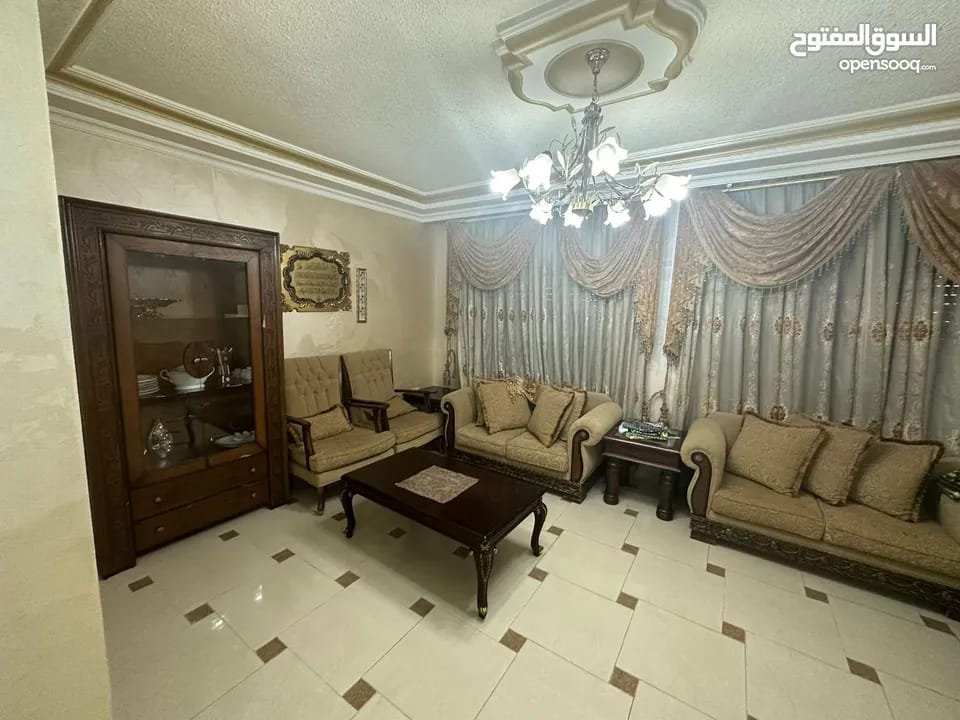 شقة مفروشة مميزة للإيجار في ضاحية الرشيد، عمان | ID 744764