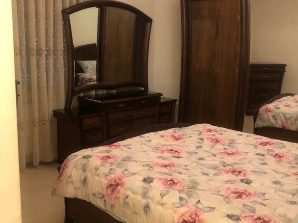 شقة مفروشة فاخرة للإيجار في دير غبار، عمان | ID 745075