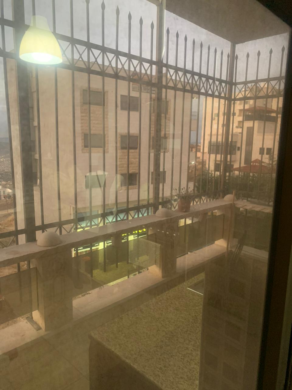 شقة مفروشة رائعة للإيجار في الجبيهة، عمان