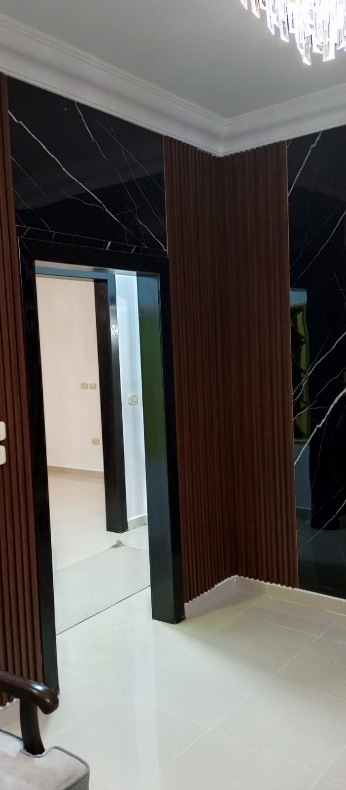 شقة مفروشة فاخرة للإيجار في دير غبار، عمان