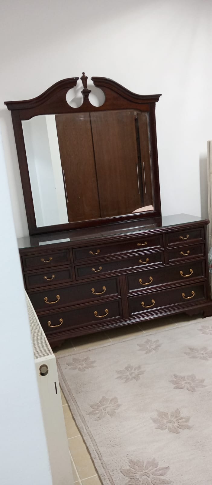 شقة مفروشة فاخرة للإيجار في دير غبار، عمان