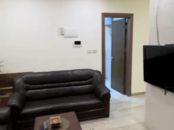 شقة مفروشة للإيجار في شارع المدينة المنورة – عمان | ID 743747
