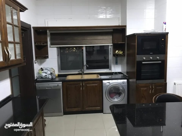 شقة مفروشة فاخرة للإيجار في ضاحية الأمير راشد – عمان | ID 743533