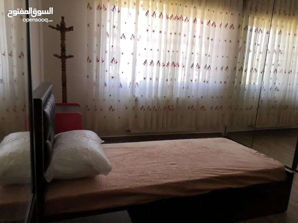 شقة مفروشة فاخرة للإيجار في دير غبار، عمان | ID 743550