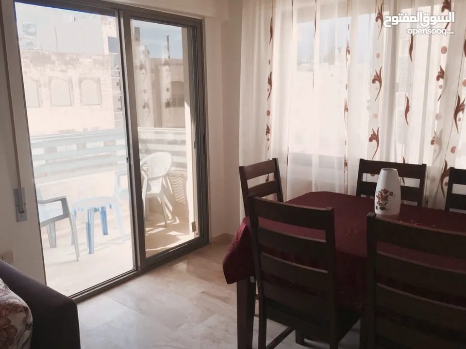 شقة مفروشة فاخرة للإيجار في الدوار السابع، عمان | ID 743435