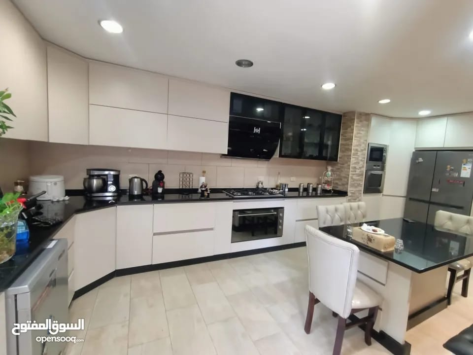 شقة مفروشة للإيجار في الصويفيه، عمان | ID 742470