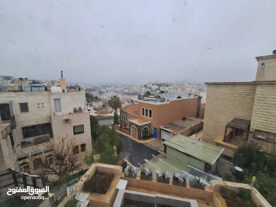 شقة مفروشة فاخرة للإيجار في دابوق، عمان