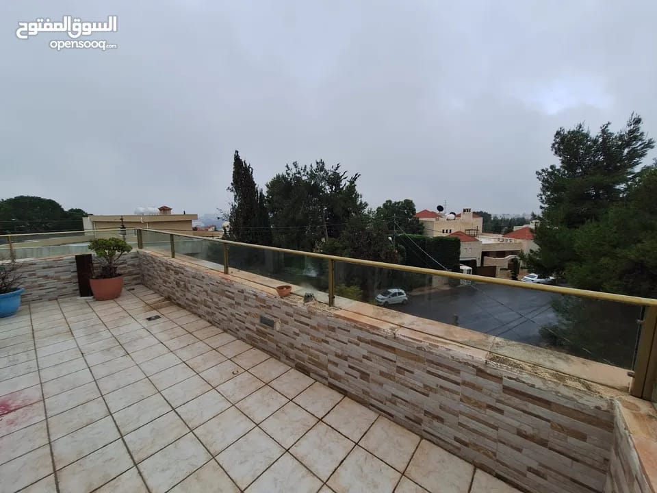 شقة مفروشة فاخرة للإيجار في دابوق، عمان