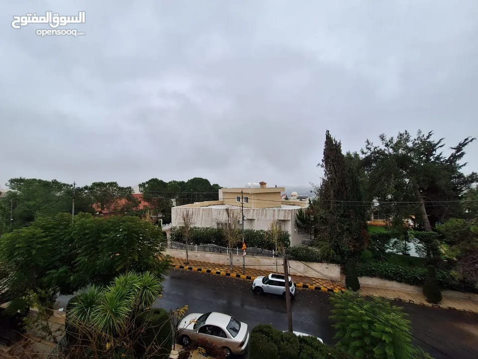 شقة مفروشة فاخرة للإيجار في دابوق، عمان