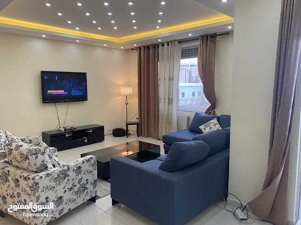 شقة مفروشة للإيجار في شميساني، عمان | ID 742081