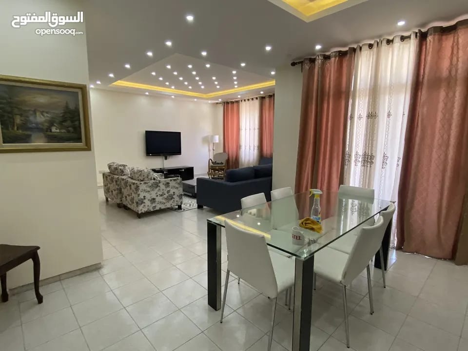 شقة مفروشة للإيجار في شميساني، عمان | ID 742081