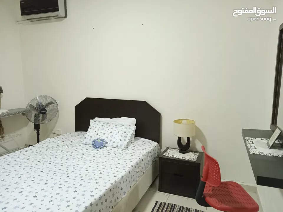 شقة مفروشة للإيجار في أم أذينة، عمان | ID 742351