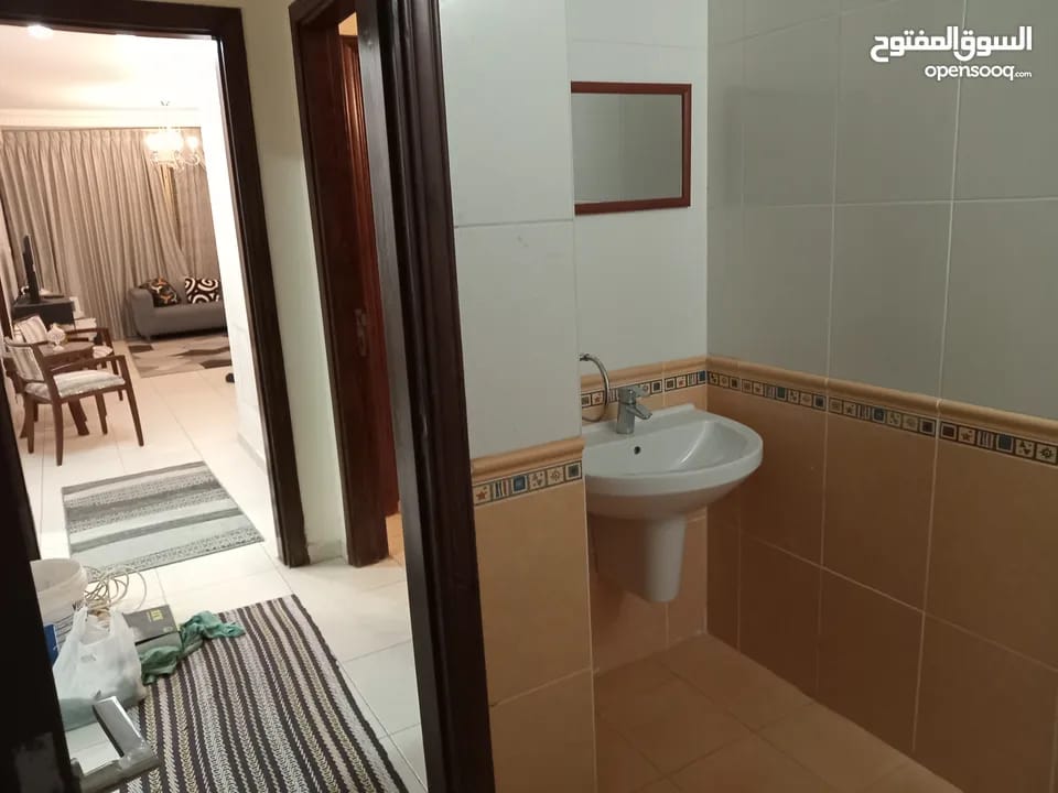 شقة مفروشة للإيجار في أم أذينة، عمان | ID 742351