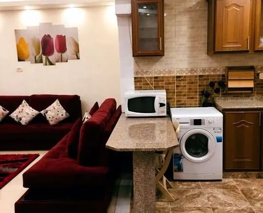 شقة مفروشة مميزة للإيجار في الشميساني، عمان | ID 743236