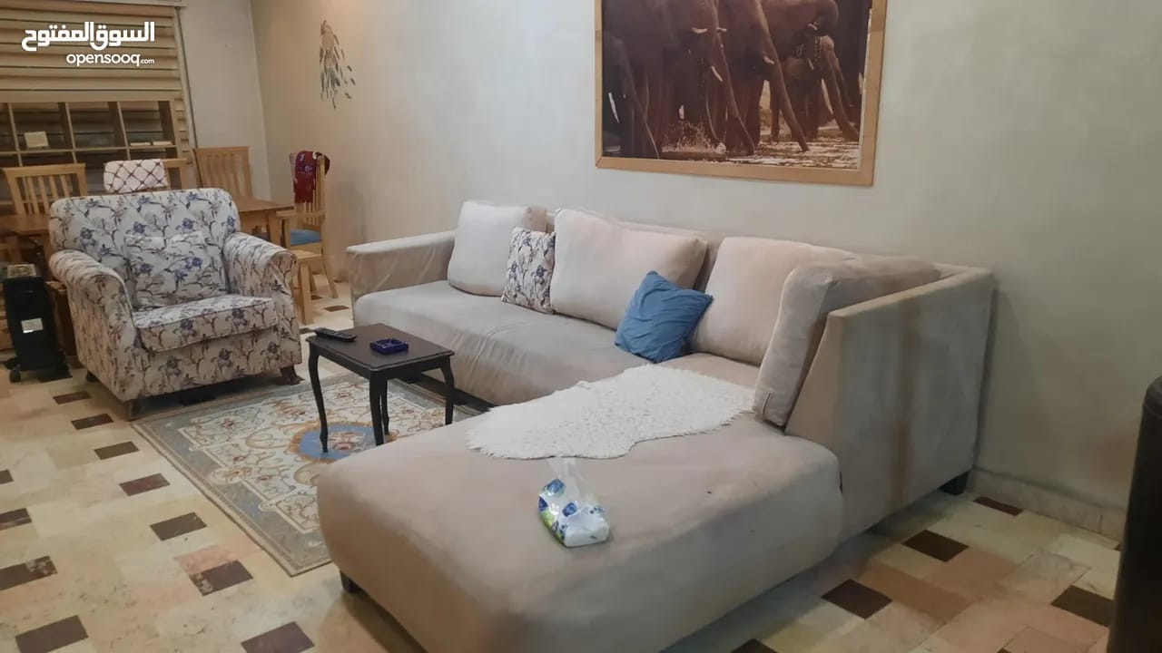 شقة مفروشة مميزة للإيجار في الدوار السادس، عمان