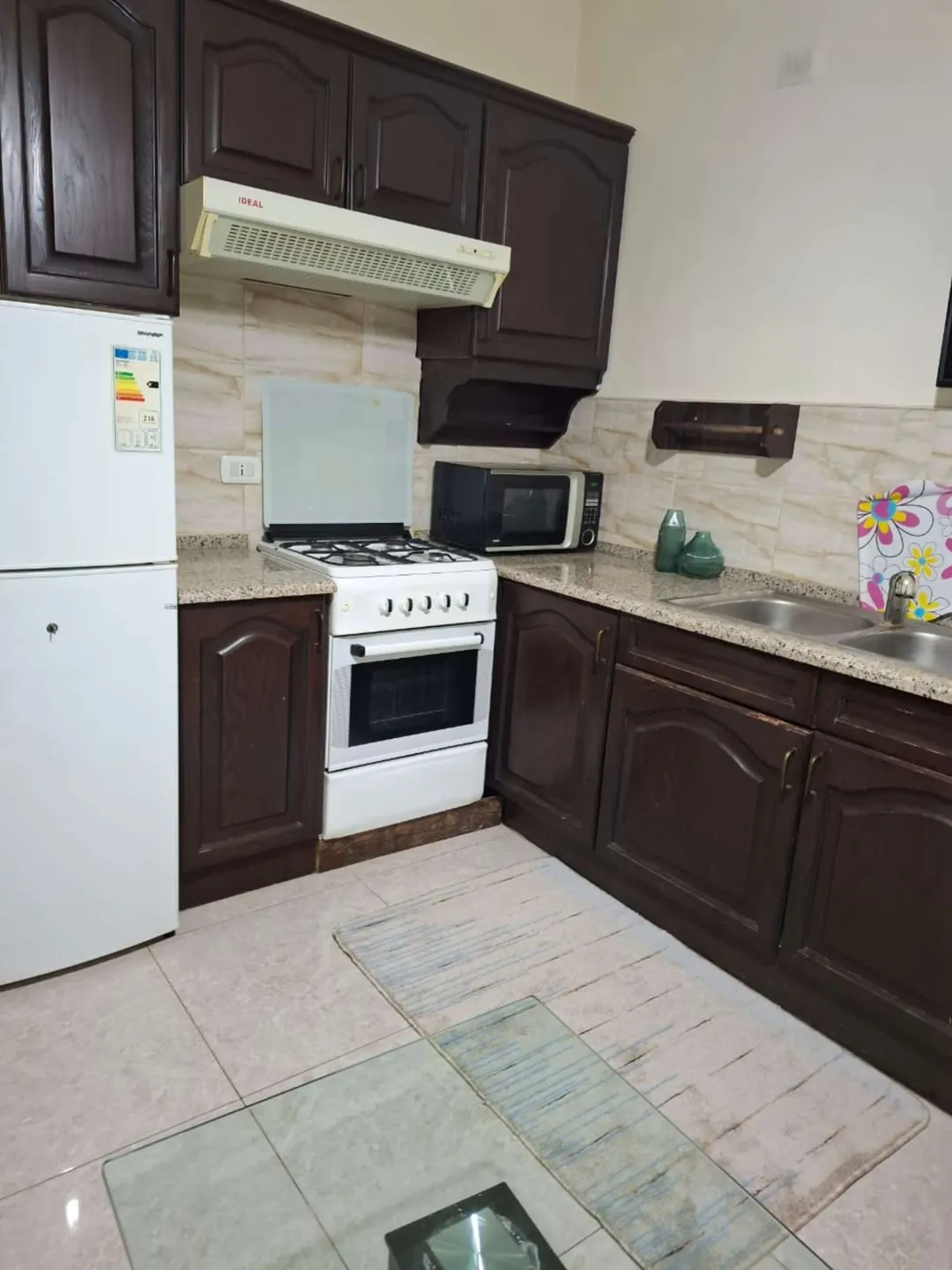 شقق مفروشة بالأسبوع في دير غبار