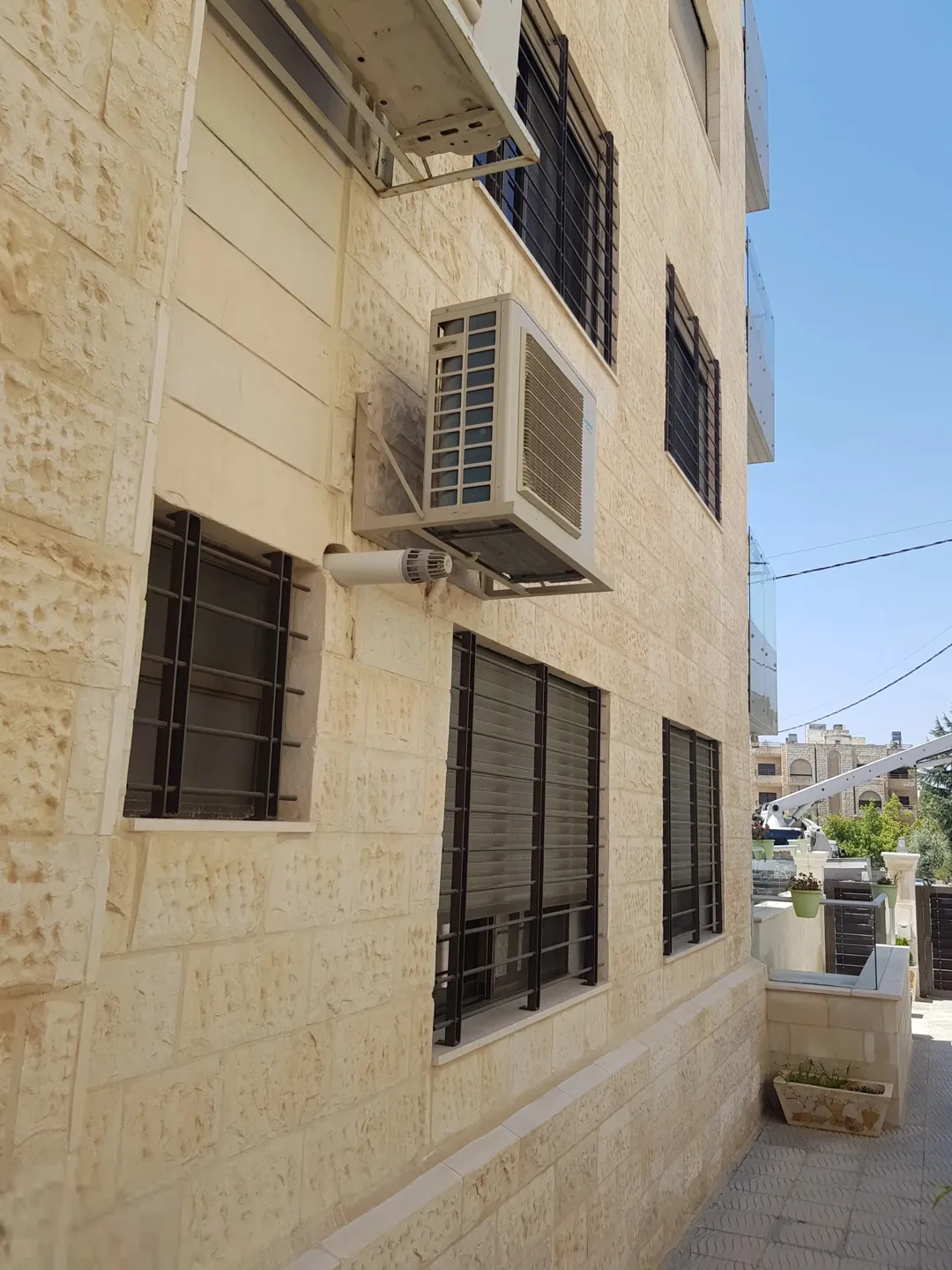 إقامة يومية مفروشة في عبدون
