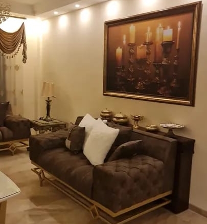 شقه فاخره مفروشه للايجار في دير غبار – عمان الاردن